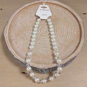 🆕 Accessory Label White Clear Pearl Necklace
